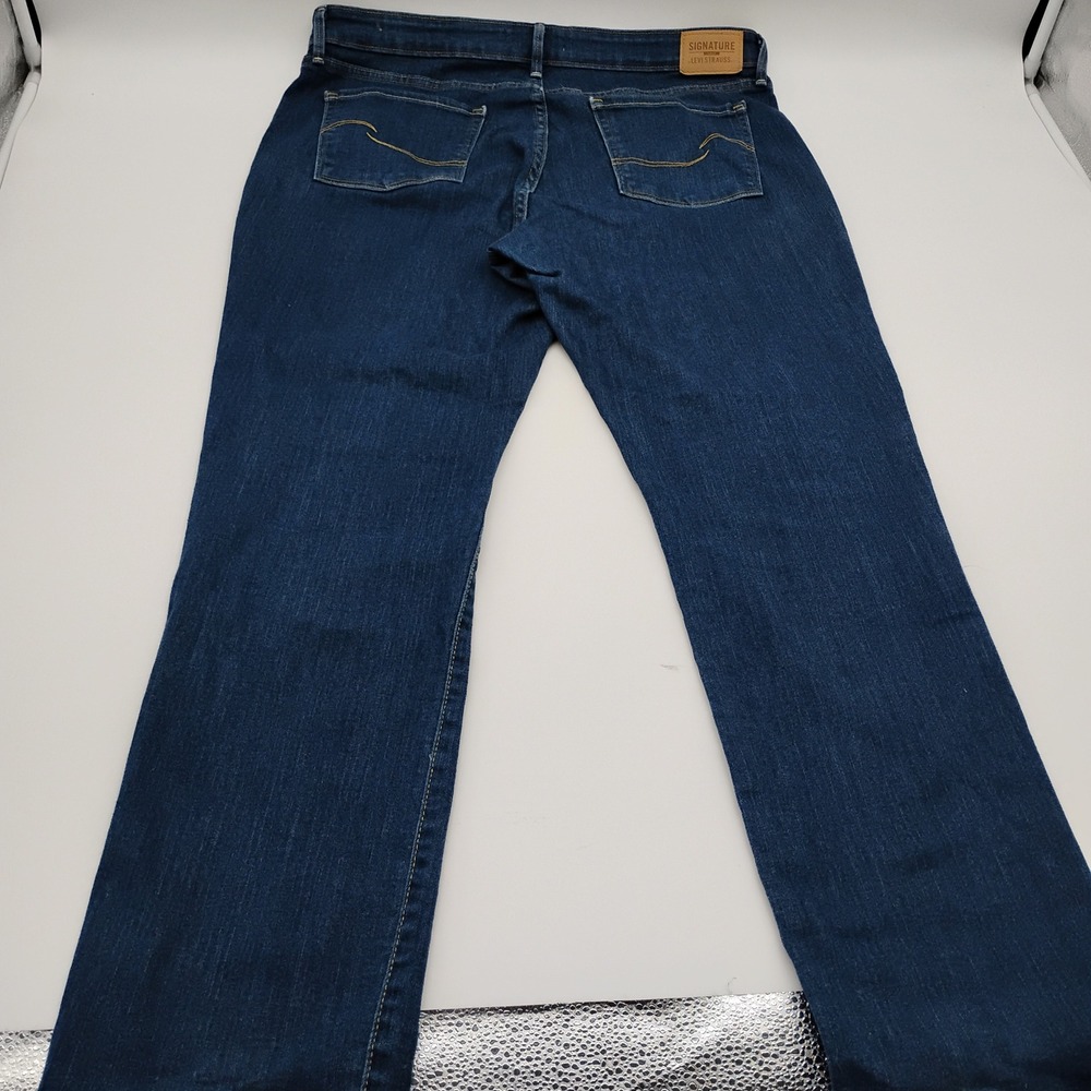 Signature by Levi Strauss Gold Label Mid-Rise Straight Jeans Blue 16M 94442-0080 - Picture 10 of 14